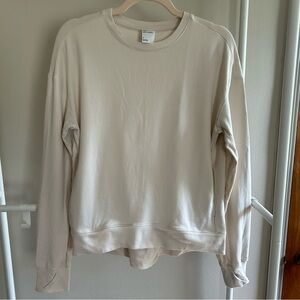 All in motion cream crewneck with pockets and thumb holes